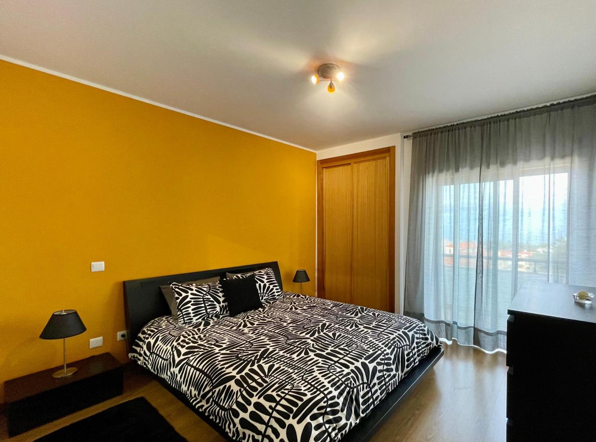 Relax & Sea View Apartment Nazaré Esterno foto